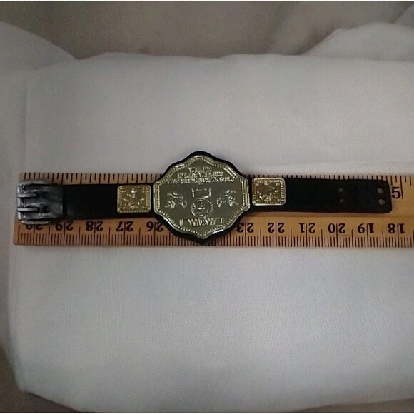 WCW Toy Biz 1990s Figure Gold Heavyweight Title Belt Accessories WWE WWF Jakks - Picture 4 of 4